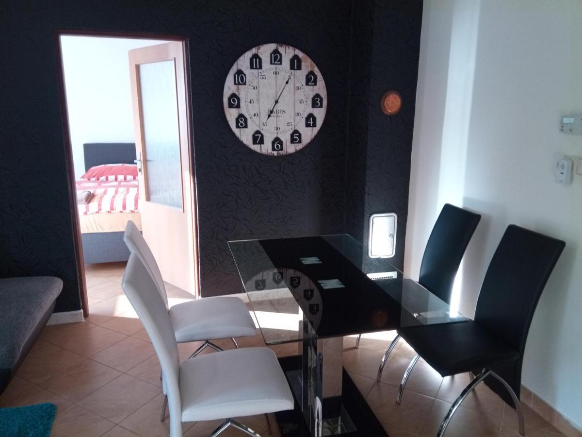Apartman U Zlateho Krizku Velke Mezirici Luaran gambar